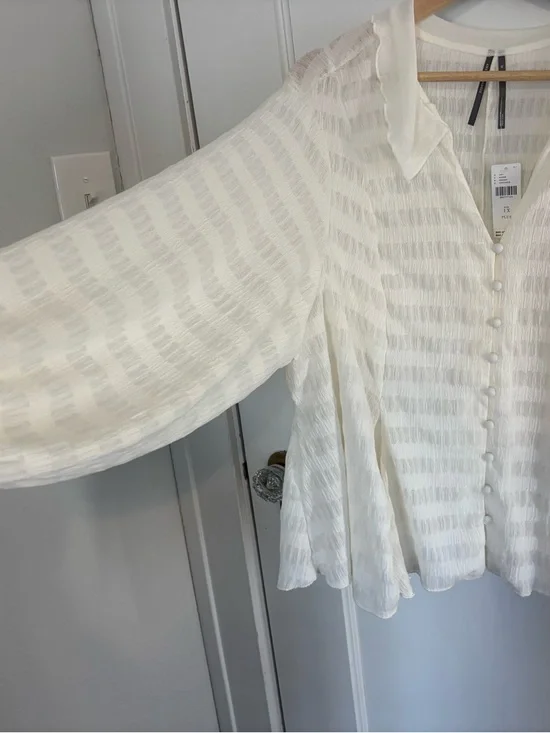 Anthropologie Cream Button-Front Long Sleeve Blouse - Picture 2 of 4